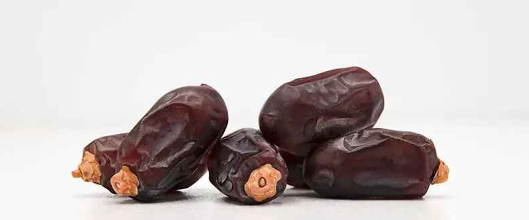 بررسی تاثیر دما و اصلاحات  اتمسفر در جهت حفظ و نگه داری خرما سایر با بهترین کیفیت